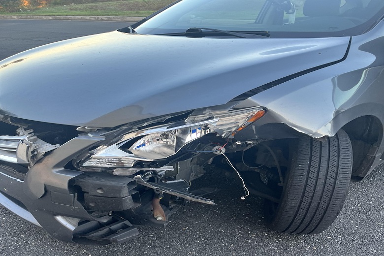 Hasar Onarım Hizmeti - Profesyonel ekip tarafından araç hasar tespiti ve onarım işlemi